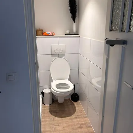 A Quelque Pas Du Centre De Namur